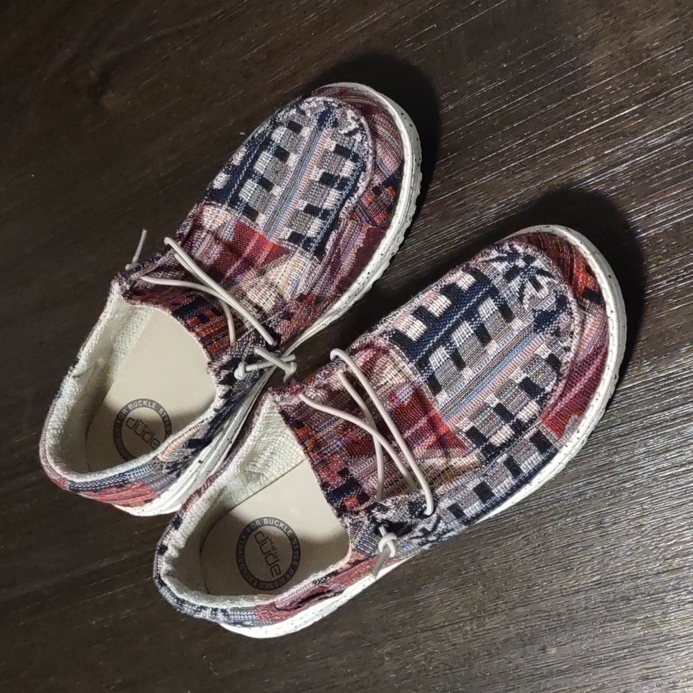 Hey dude mens size 10